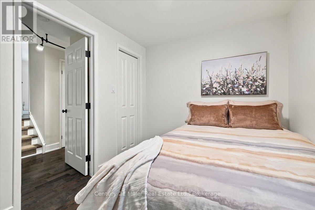 37 Tulip Street, Oakville, Ontario  L6L 3V3 - Photo 40 - W13821124