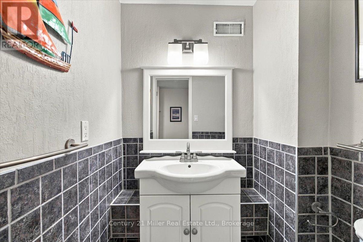 37 Tulip Street, Oakville, Ontario  L6L 3V3 - Photo 43 - W13821124