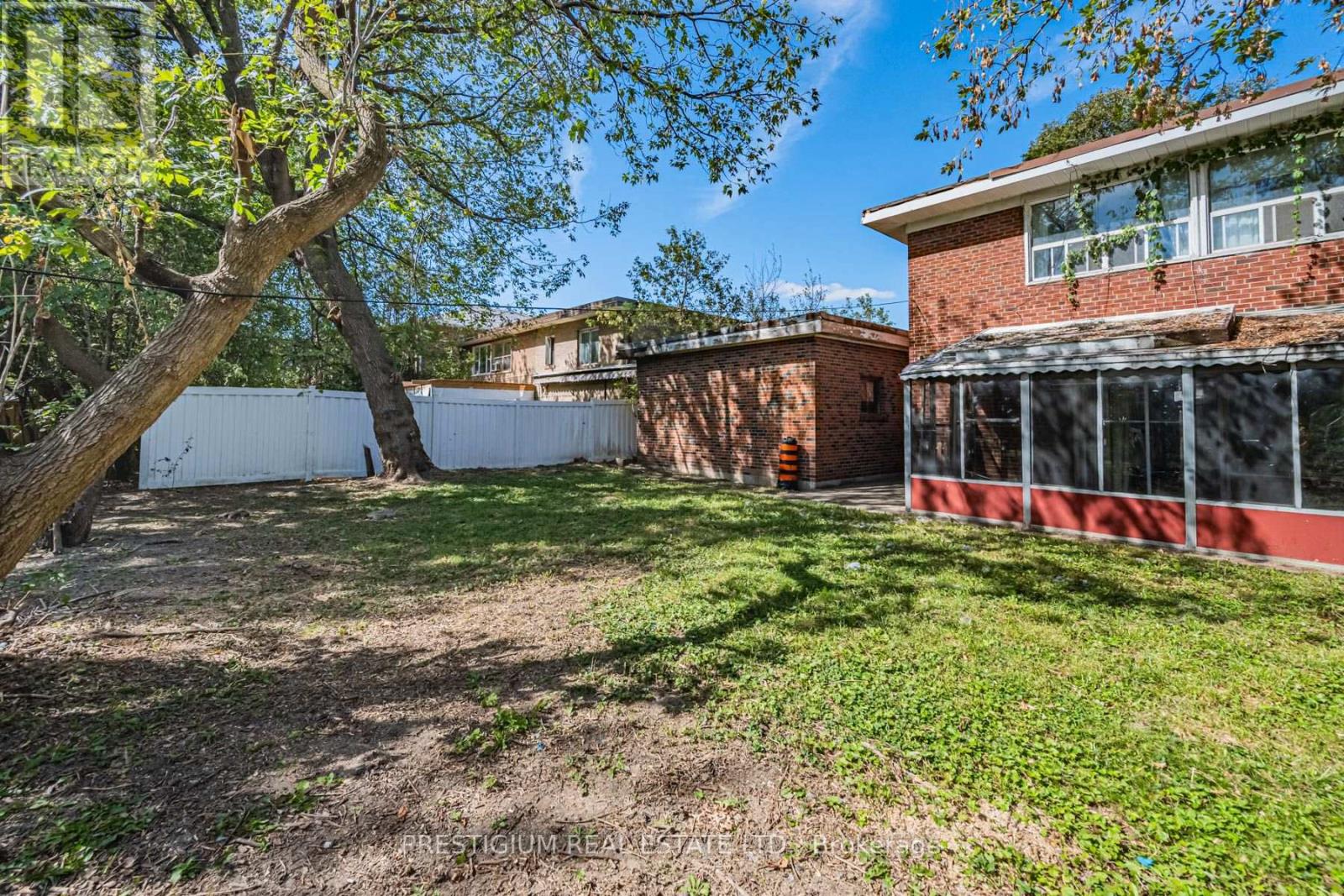 75 Stormont Avenue, Toronto, Ontario  M5N 2C3 - Photo 25 - C13820926