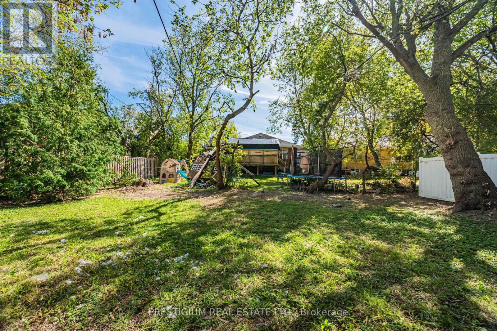 75 Stormont Avenue, Toronto, Ontario  M5N 2C3 - Photo 26 - C13820926