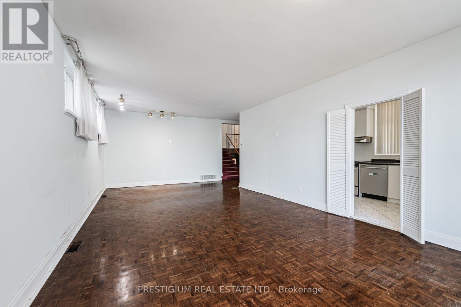 75 Stormont Avenue, Toronto, Ontario  M5N 2C3 - Photo 8 - C13820926