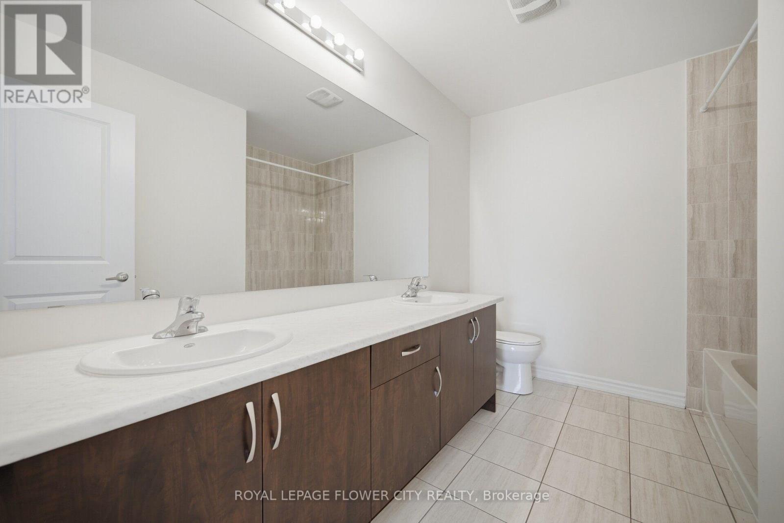 44 Rochester Drive, Barrie, Ontario  L9J 0W1 - Photo 32 - S13807292