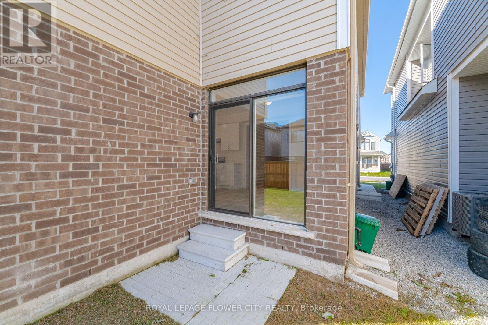 44 Rochester Drive, Barrie, Ontario  L9J 0W1 - Photo 38 - S13807292