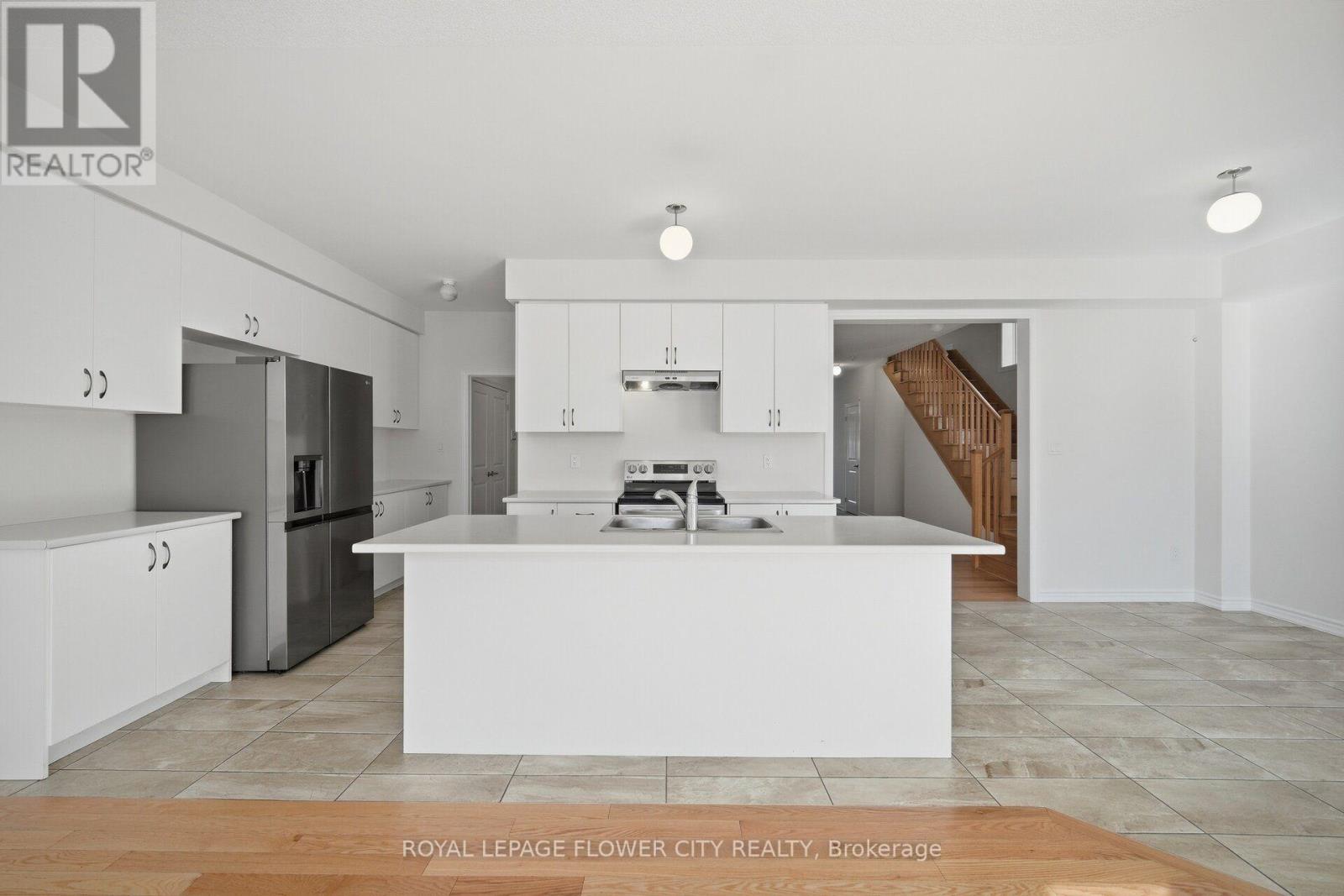 44 Rochester Drive, Barrie, Ontario  L9J 0W1 - Photo 13 - S13807292