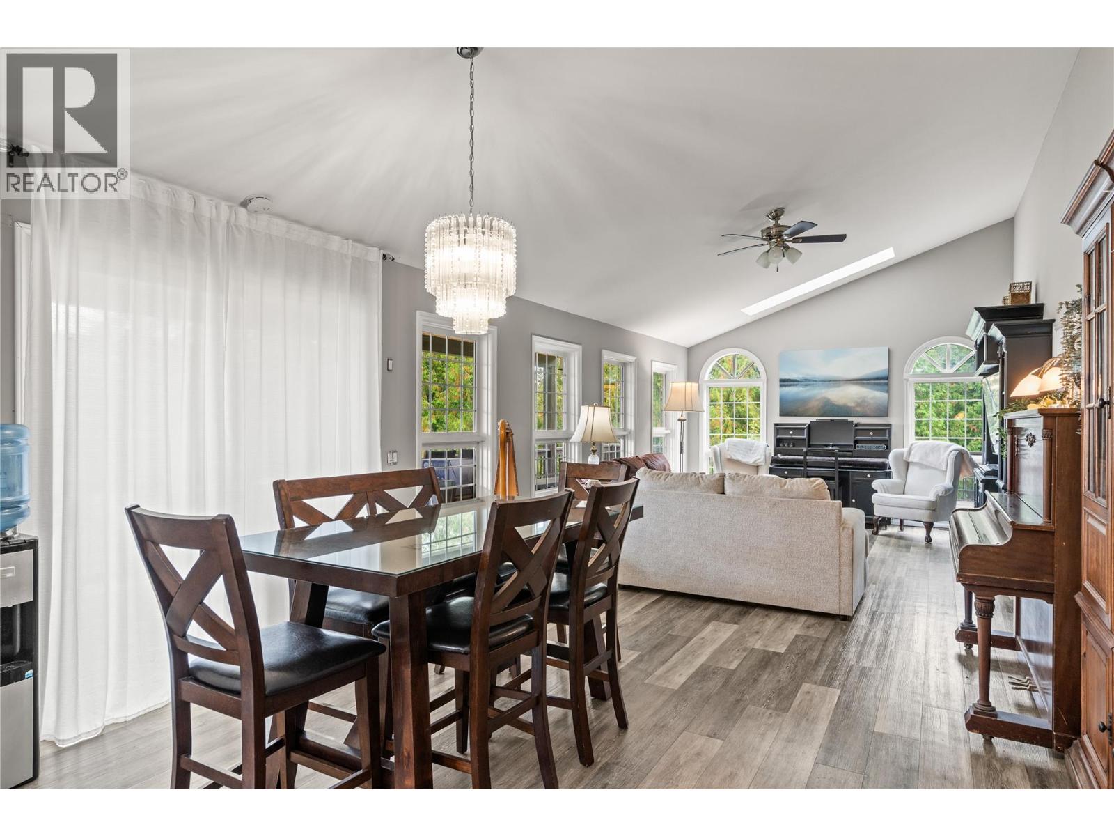 Main Level Dinning Room