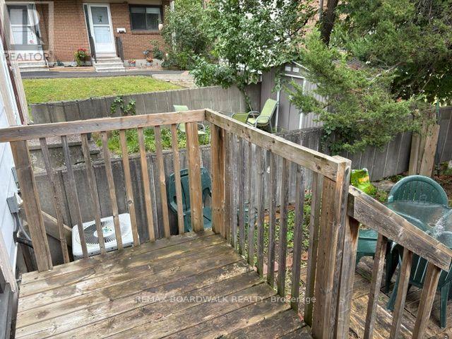 912 B Elmsmere Drive, Ottawa, Ontario  K1J 7T6 - Photo 18 - X13821470