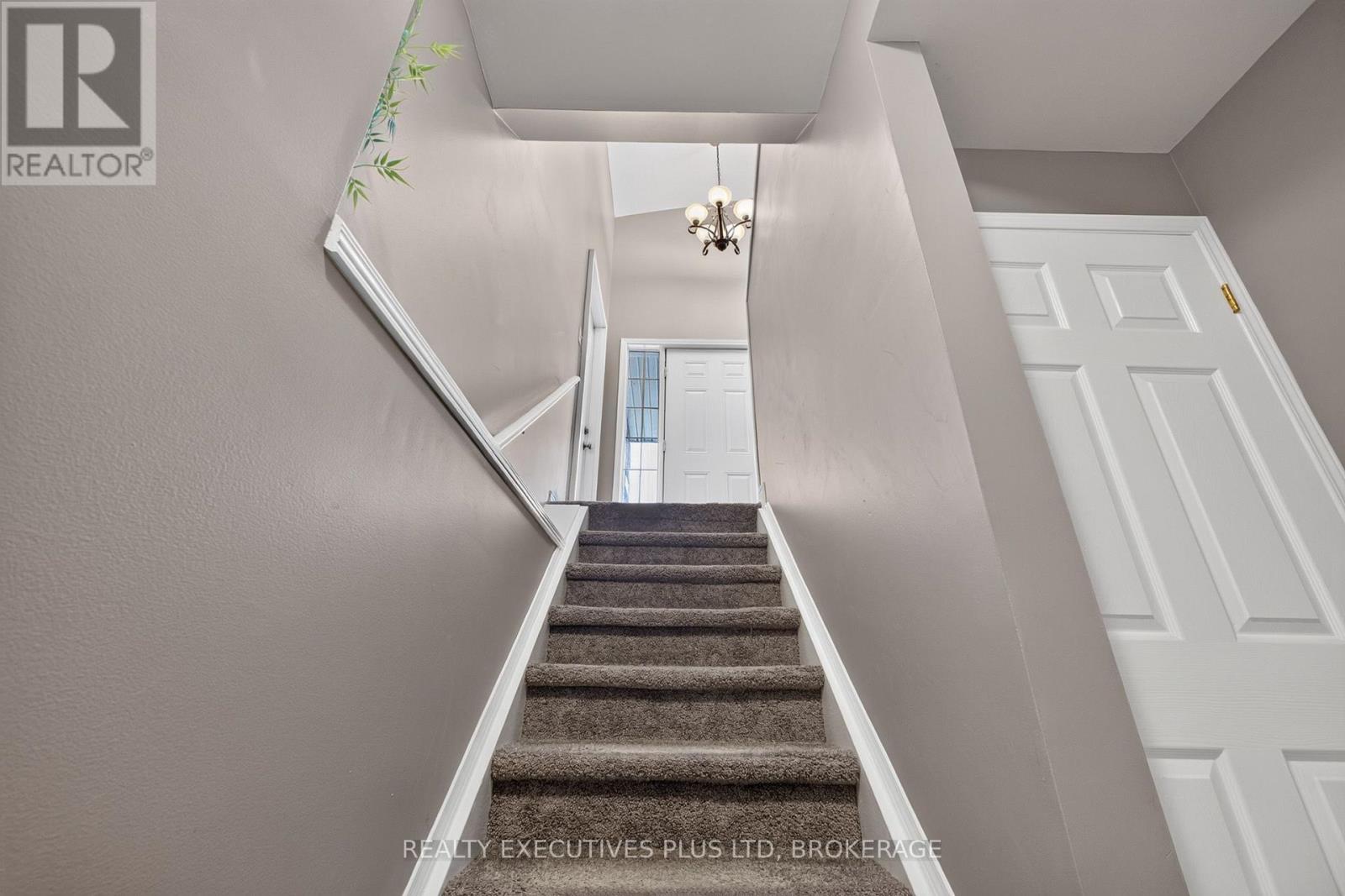 7802 Sabine Drive, Niagara Falls (Ascot), Ontario L2H 3E4 - Photo 20 - X13821444