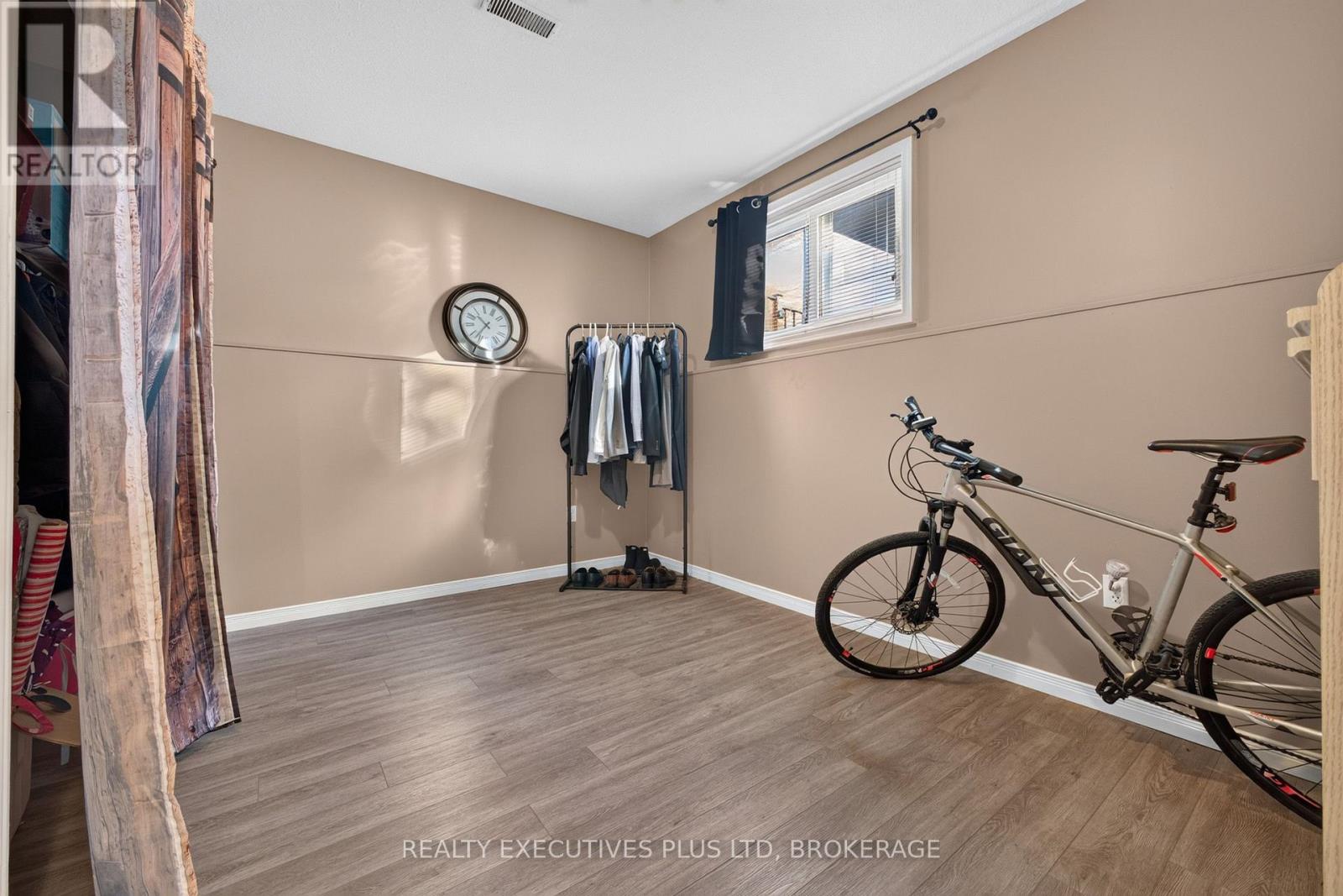 7802 Sabine Drive, Niagara Falls (Ascot), Ontario L2H 3E4 - Photo 25 - X13821444