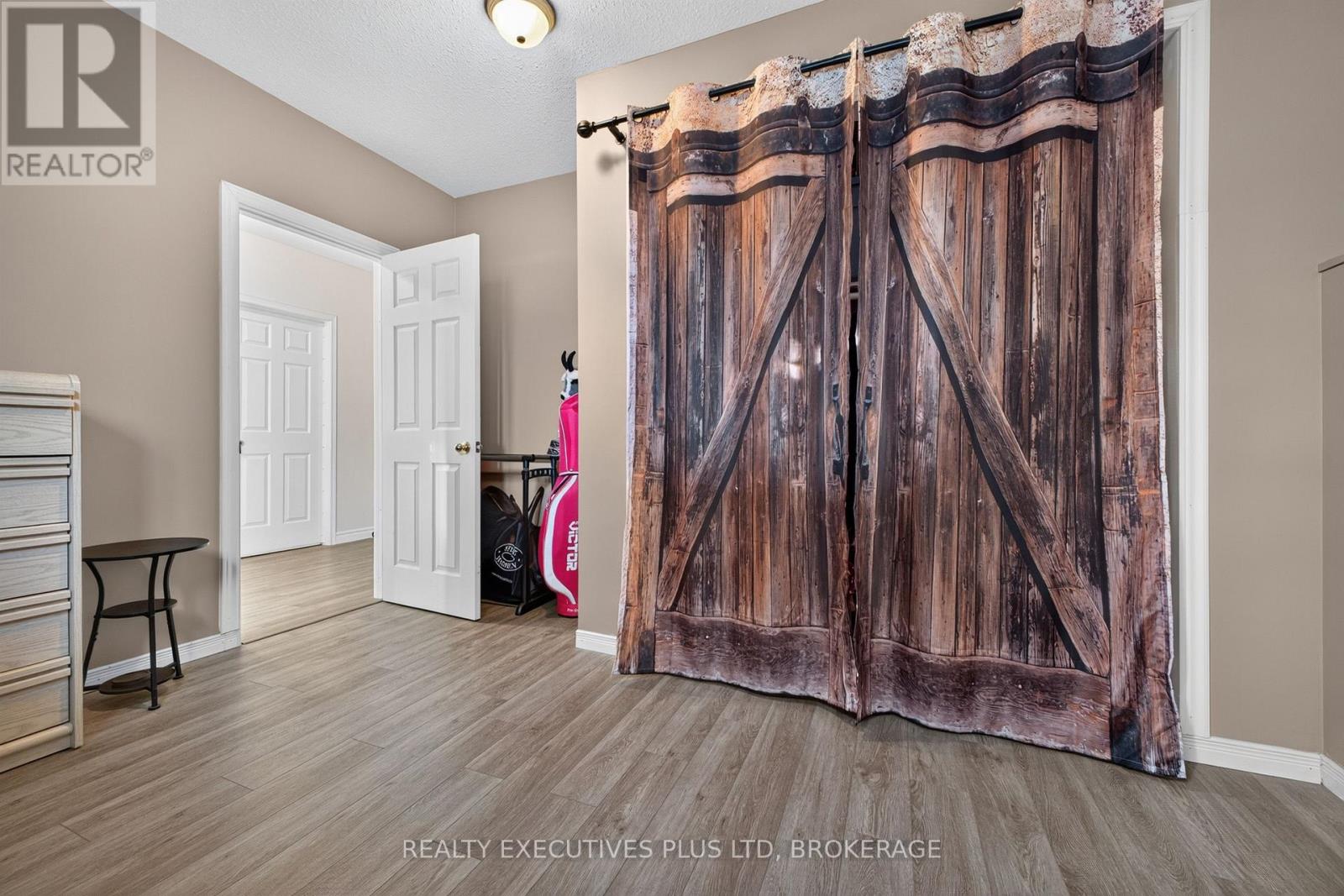 7802 Sabine Drive, Niagara Falls (Ascot), Ontario L2H 3E4 - Photo 26 - X13821444