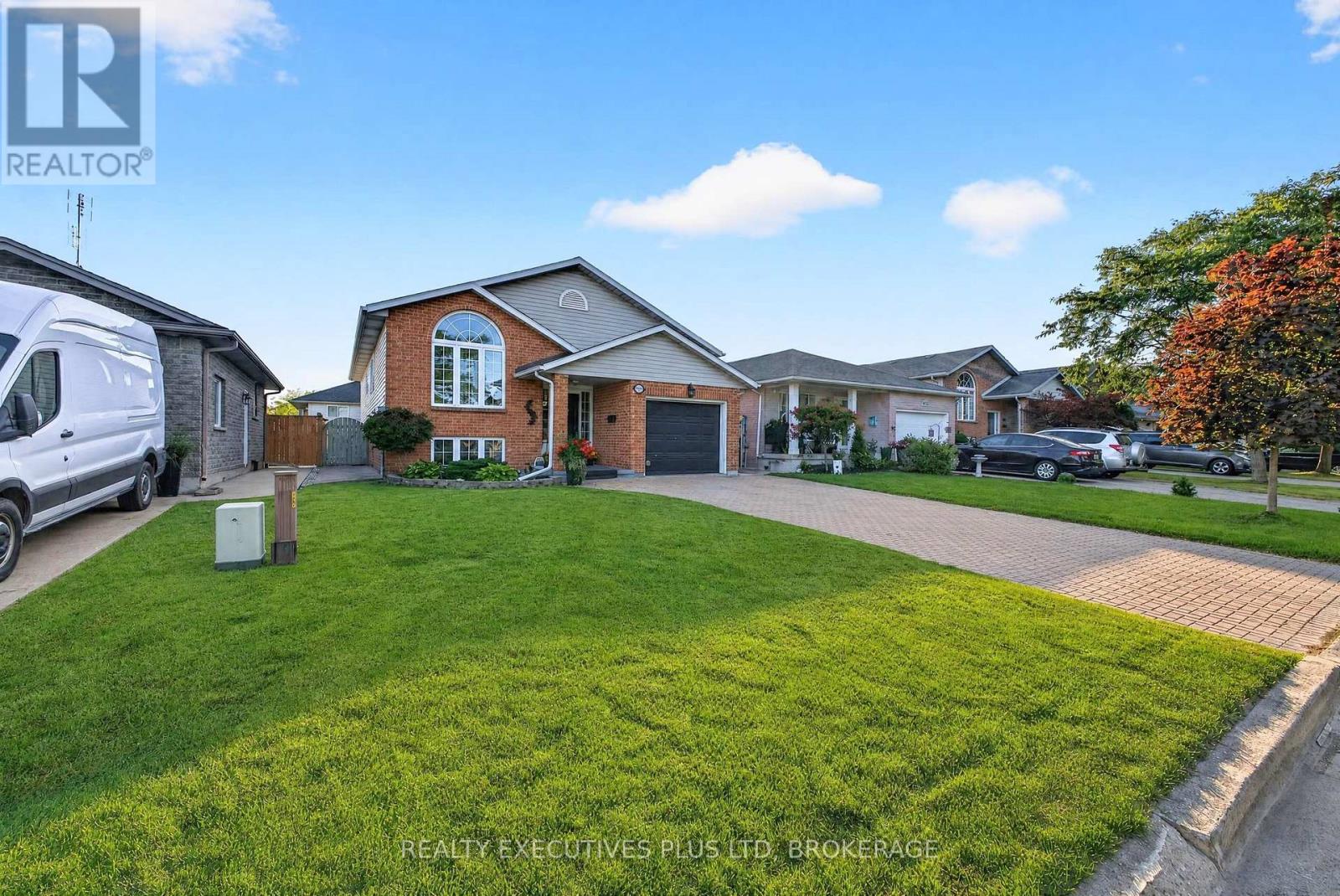 7802 Sabine Drive, Niagara Falls (Ascot), Ontario L2H 3E4 - Photo 49 - X13821444