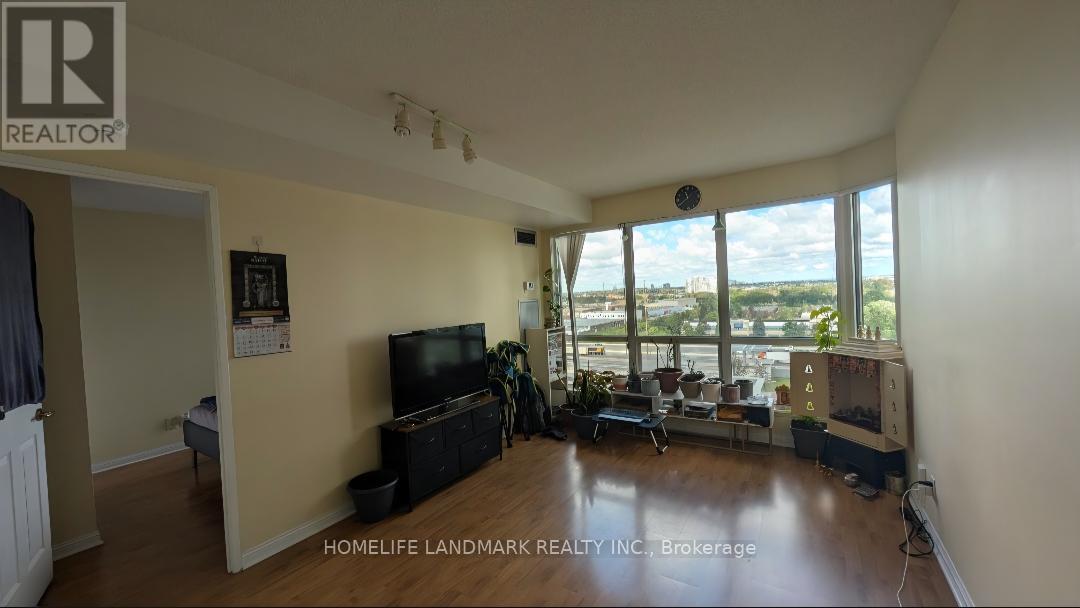 1115 - 8 Lee Centre Drive, Toronto, Ontario  M1H 3H8 - Photo 3 - E13821498