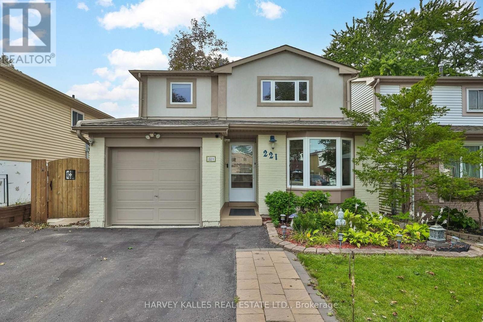 221 Snowshoe Crescent, Markham, Ontario  L3T 4N2 - Photo 3 - N13821526