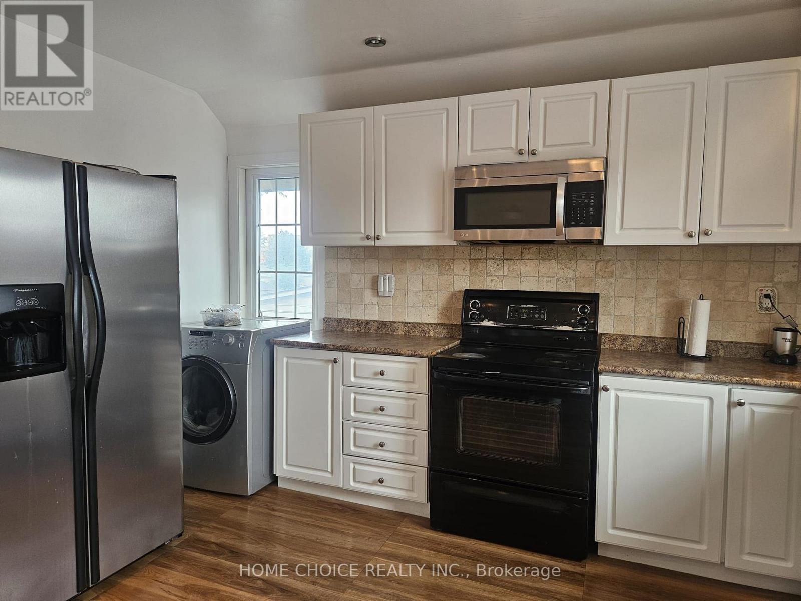 1232 Jane Street, Toronto, Ontario  M6M 4X8 - Photo 10 - W13810100