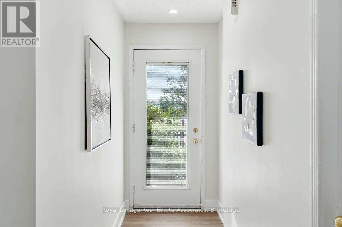 16 - 3975 Eglinton Avenue W, Mississauga, Ontario  L5M 0E7 - Photo 15 - W13821450