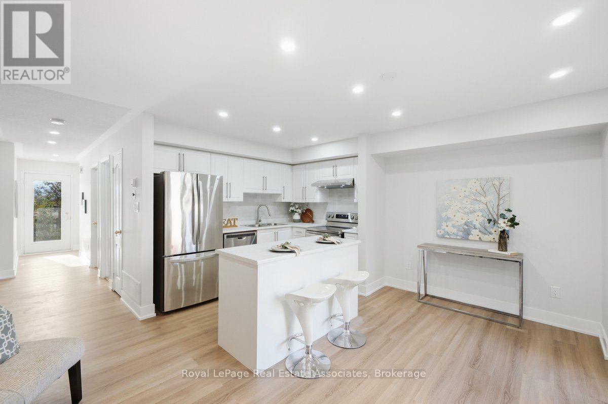 16 - 3975 Eglinton Avenue W, Mississauga, Ontario  L5M 0E7 - Photo 17 - W13821450