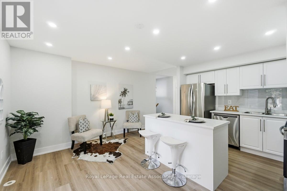 16 - 3975 Eglinton Avenue W, Mississauga, Ontario  L5M 0E7 - Photo 18 - W13821450
