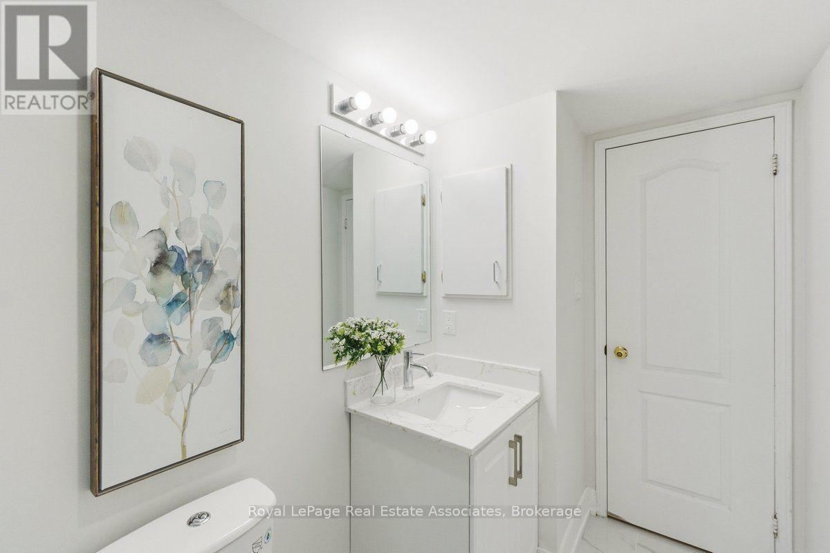 16 - 3975 Eglinton Avenue W, Mississauga, Ontario  L5M 0E7 - Photo 25 - W13821450