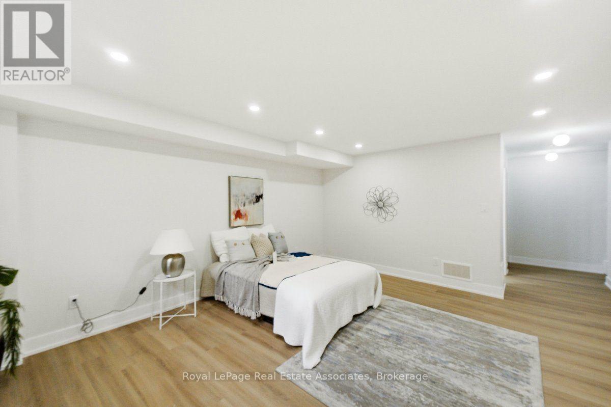 16 - 3975 Eglinton Avenue W, Mississauga, Ontario  L5M 0E7 - Photo 33 - W13821450