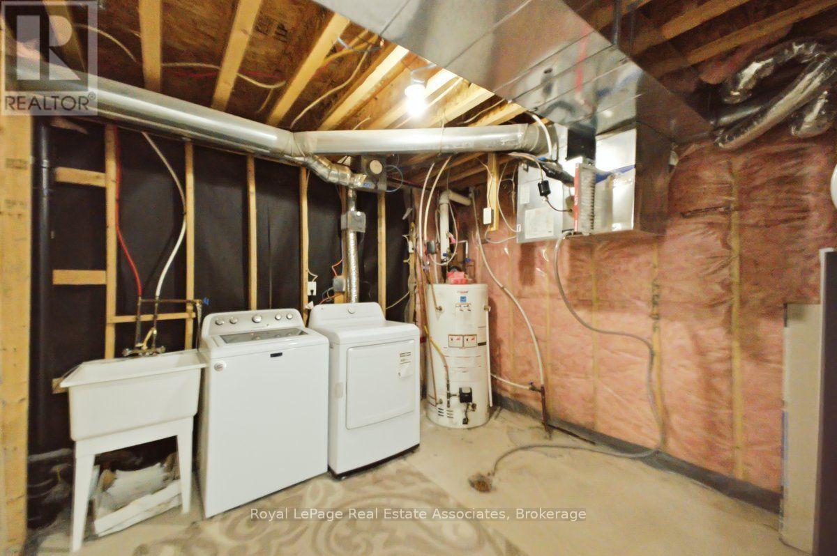 16 - 3975 Eglinton Avenue W, Mississauga, Ontario  L5M 0E7 - Photo 35 - W13821450