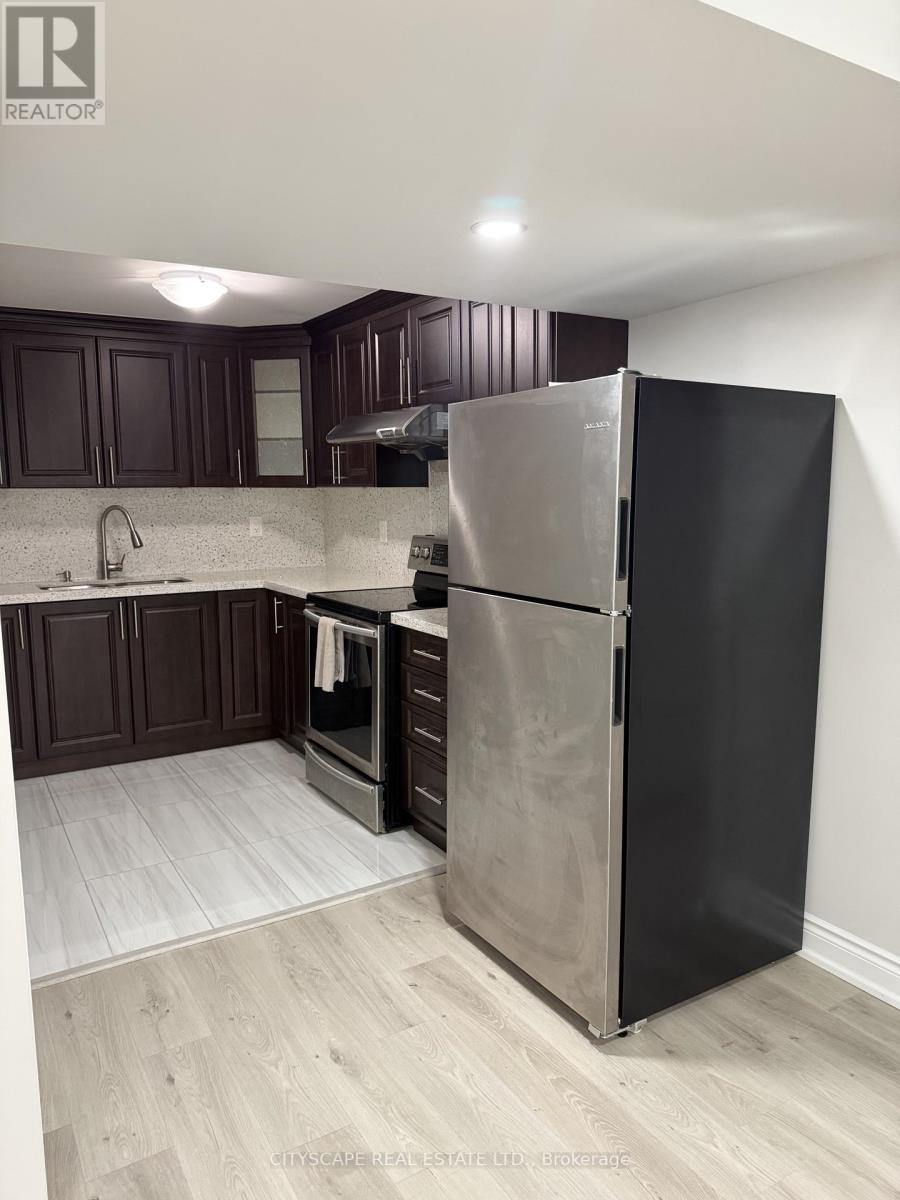 Bsmt - 6 Lucky Lane, Brampton, Ontario  L6R 3M3 - Photo 14 - W13821490