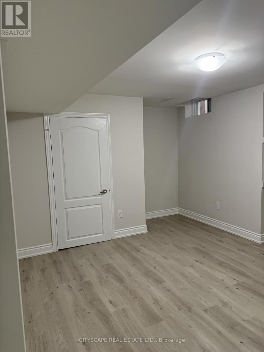 Bsmt - 6 Lucky Lane, Brampton, Ontario  L6R 3M3 - Photo 21 - W13821490