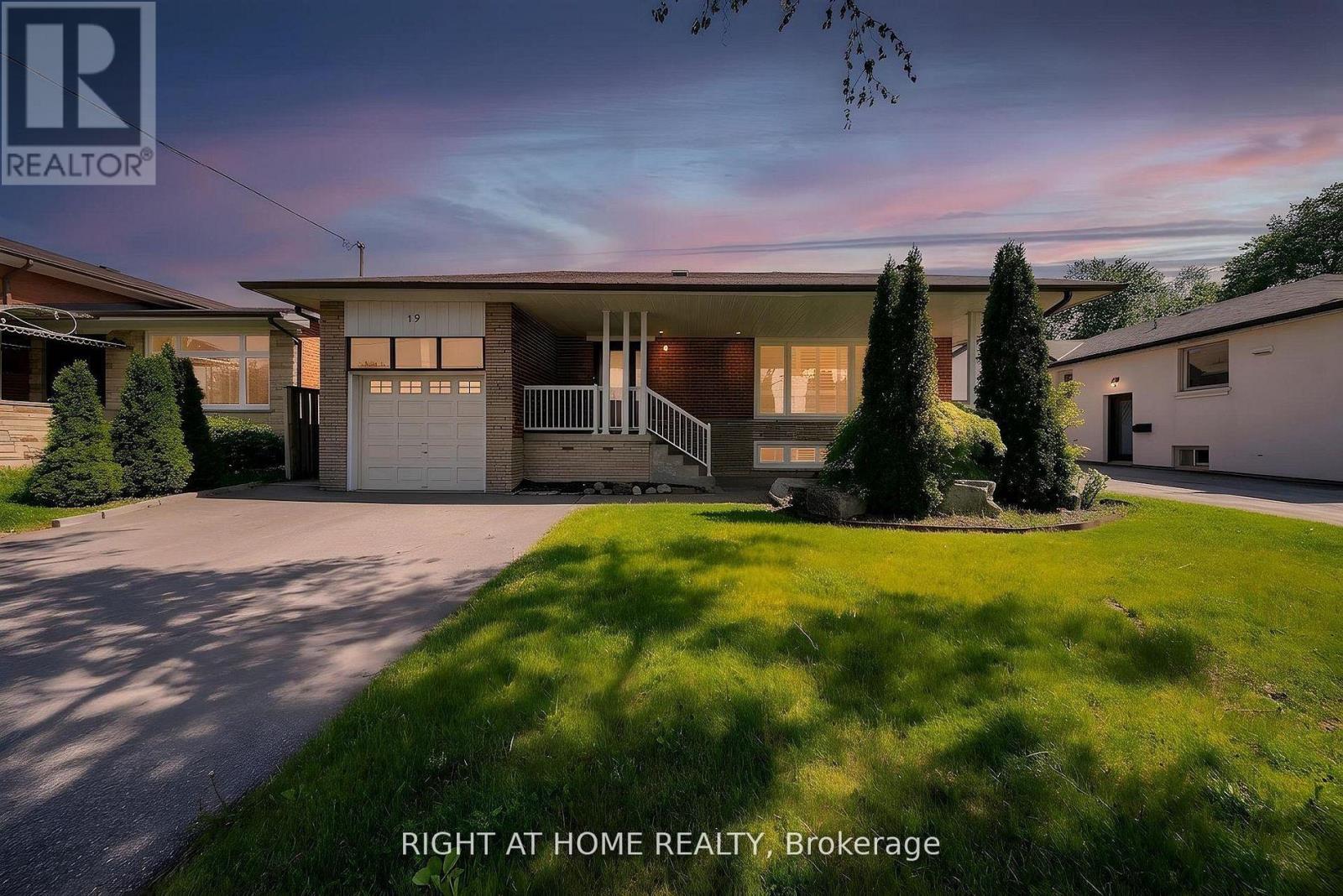 Basement - 19 Wall Avenue, Toronto, Ontario  M9N 2N6 - Photo 17 - W13821492