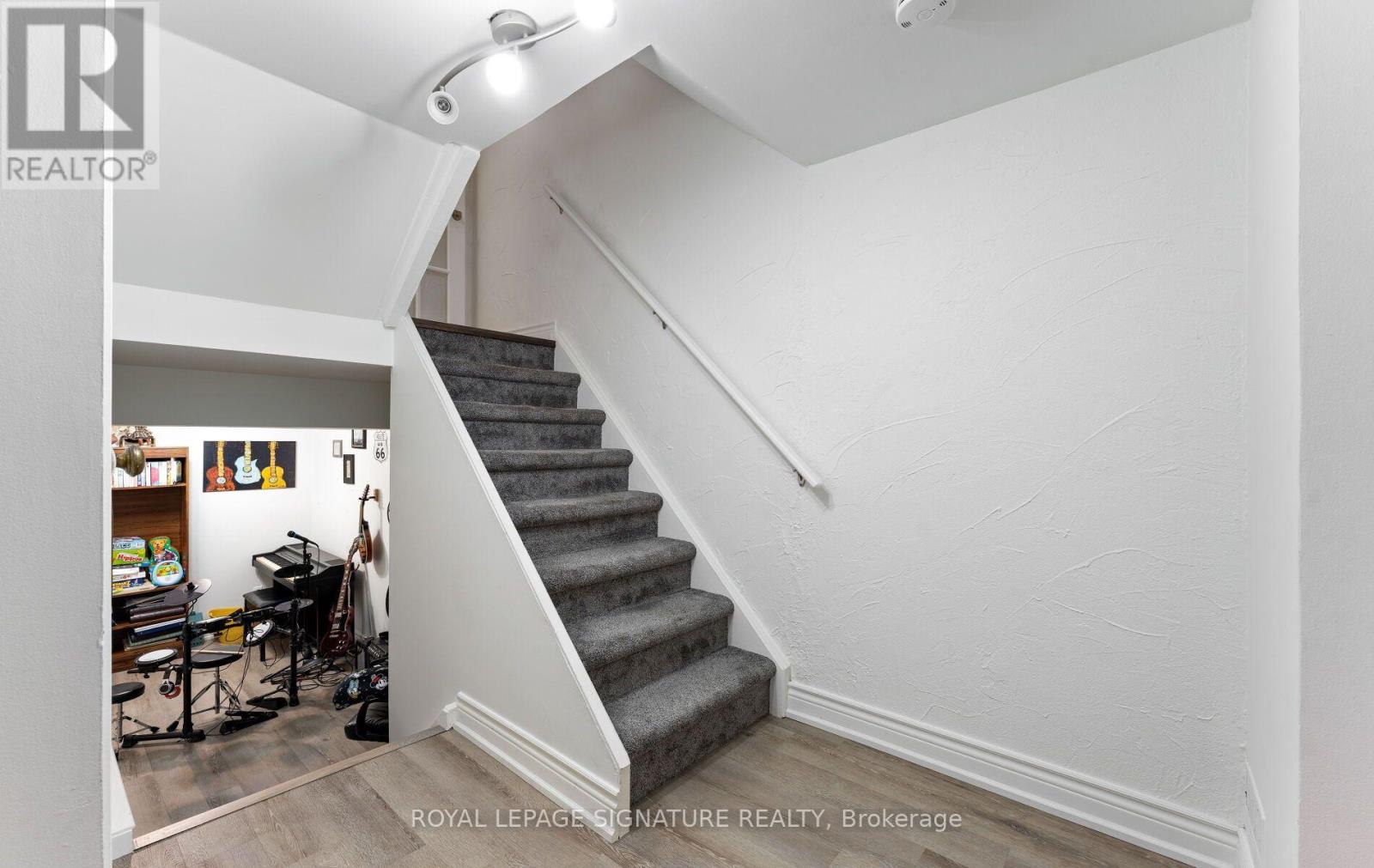 4045 Taffey Crescent, Mississauga, Ontario  L5L 2A6 - Photo 34 - W13821524