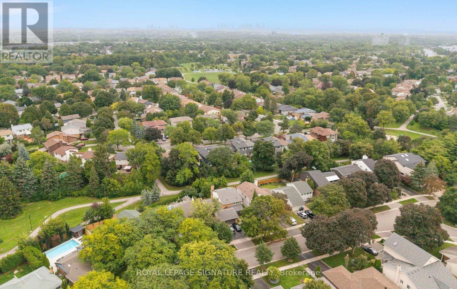 4045 Taffey Crescent, Mississauga, Ontario  L5L 2A6 - Photo 48 - W13821524