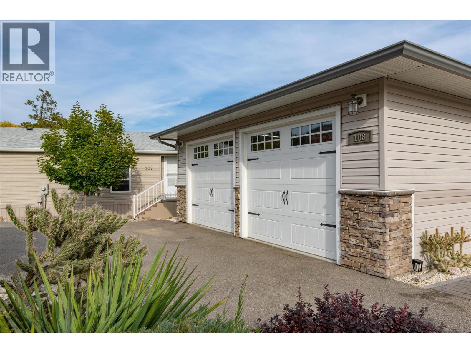 1750 Lenz Road Unit# 108, West Kelowna, British Columbia  V1Z 3N1 - Photo 2 - 10401697