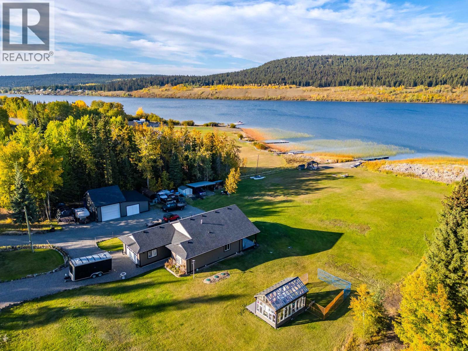 6199 HUNT ROAD, 100 Mile House, British Columbia