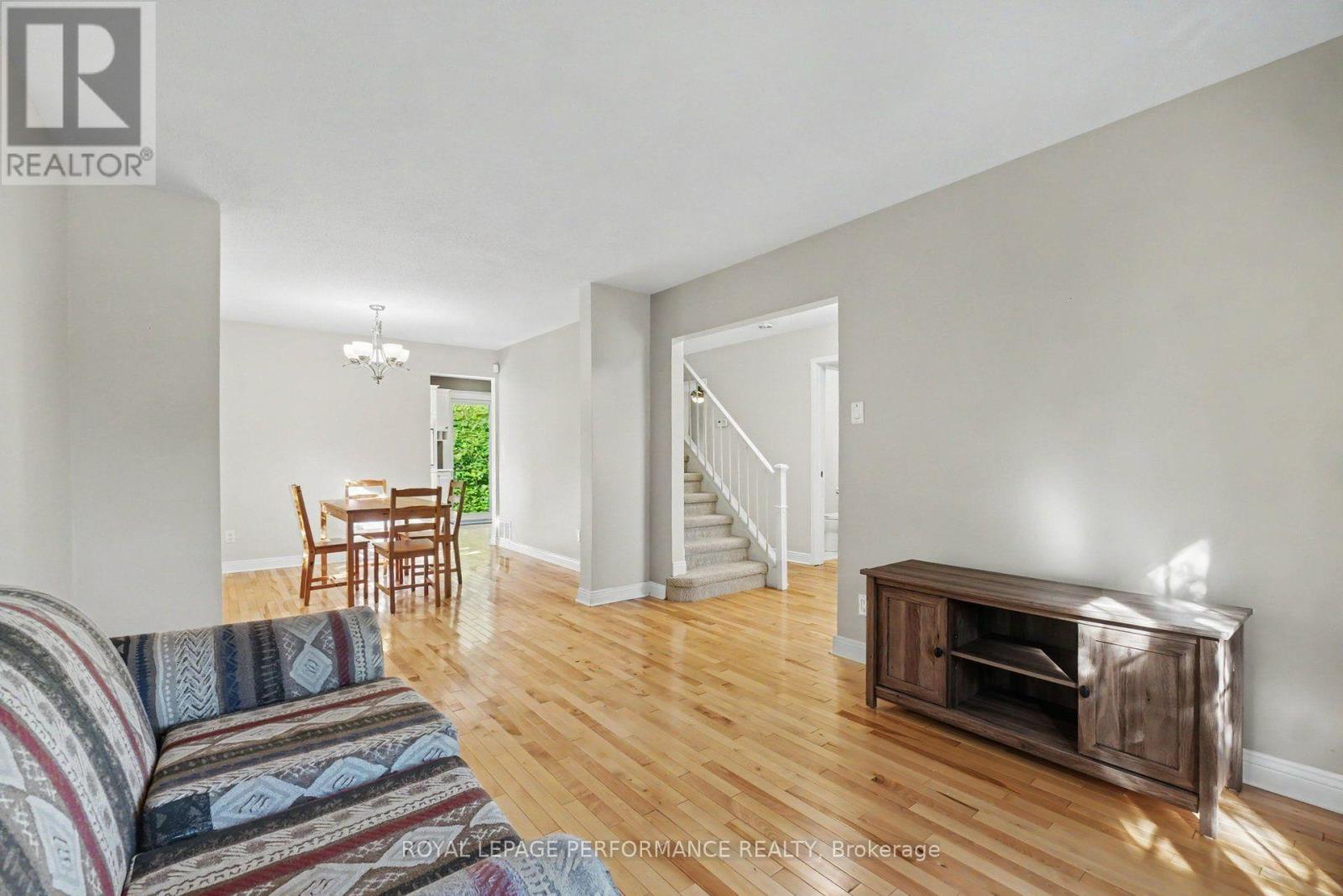 1466 Prestone Drive, Ottawa, Ontario  K1E 1M4 - Photo 5 - X13821544