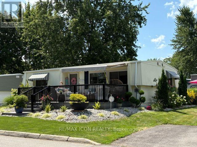100 SHANNON BOULEVARD, South Huron, Ontario