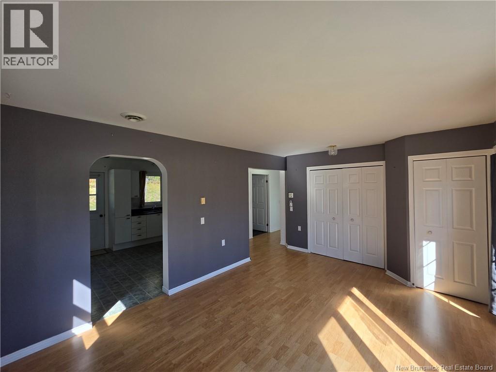 337 Howard Road photo 5