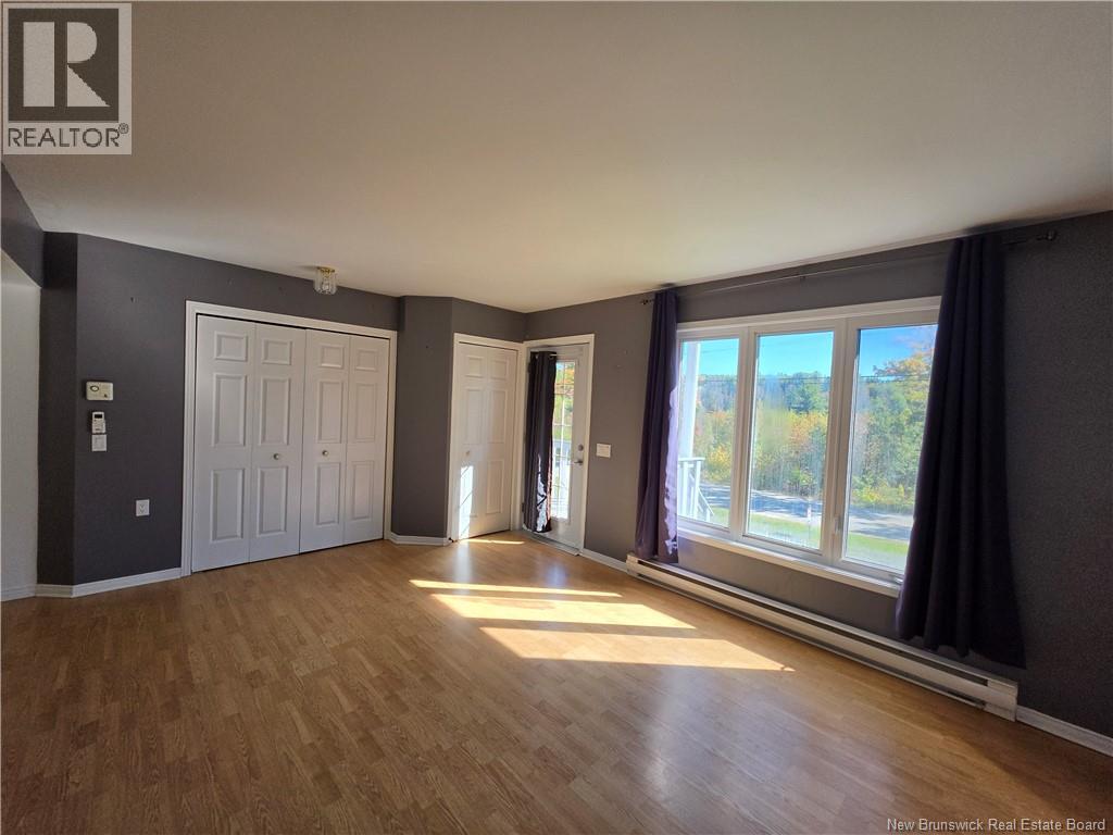 337 Howard Road photo 8