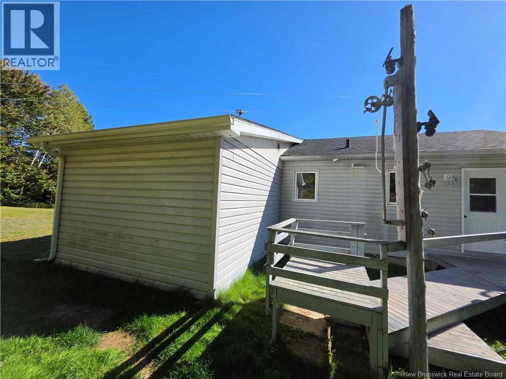 337 Howard Road photo 25