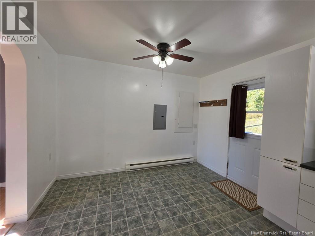 337 Howard Road photo 4