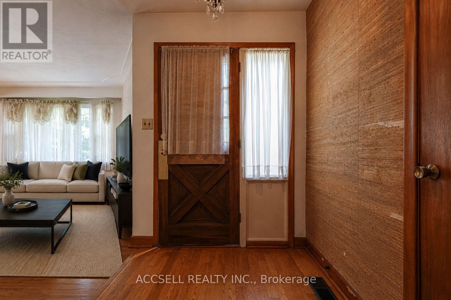 1358 Sedgewick Crescent, Oakville, Ontario  L6L 1X8 - Photo 4 - W13821550