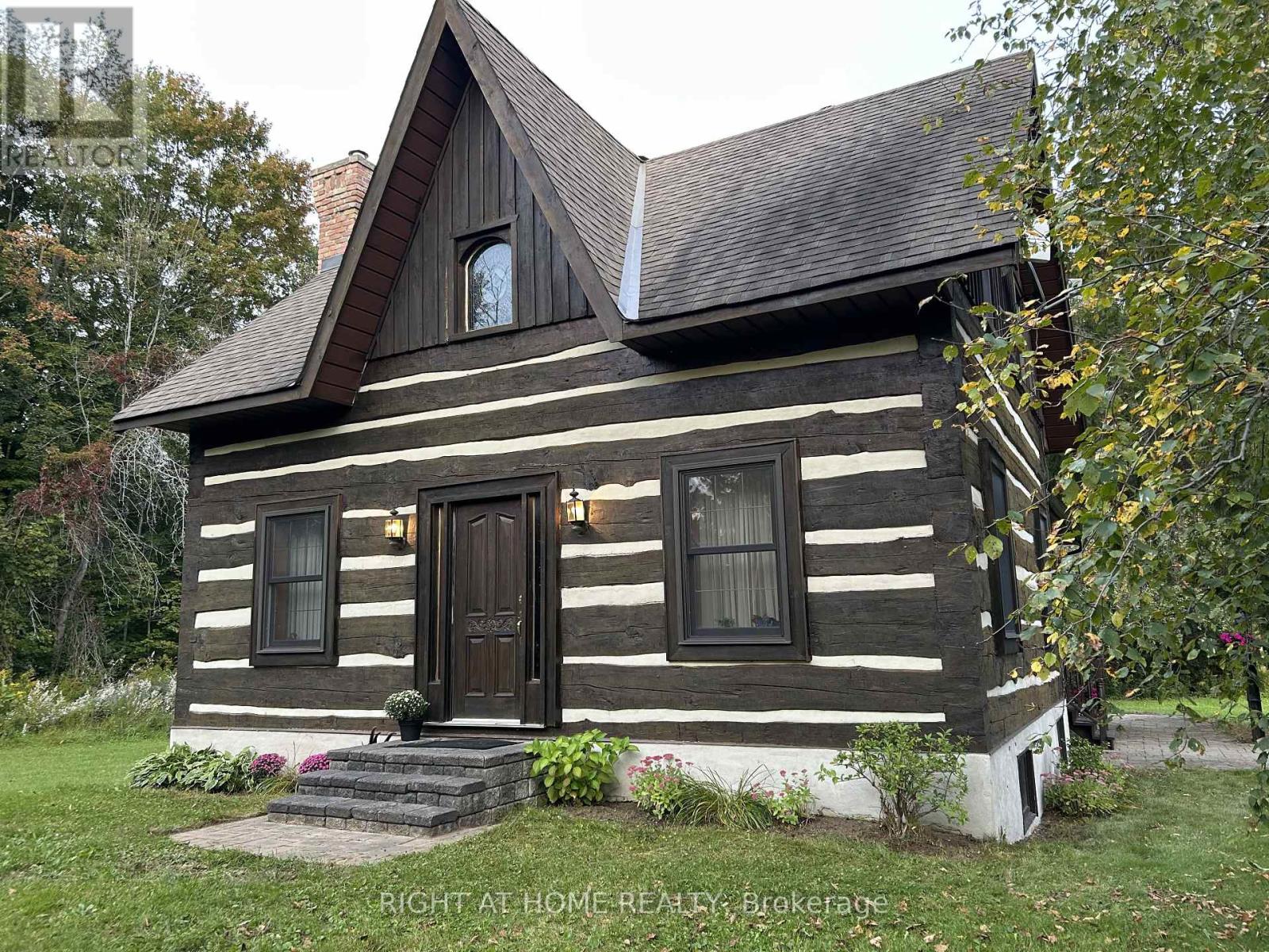 323 FIRST LINE S, Oro-Medonte, Ontario