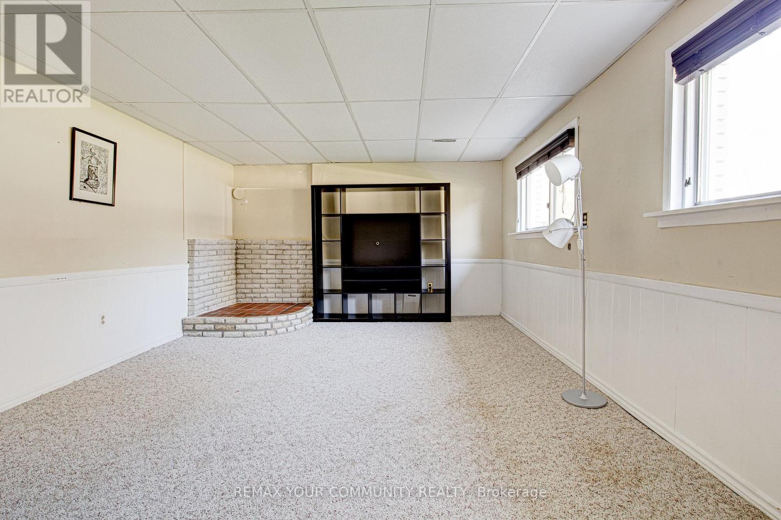 557 Glen Manor Boulevard, Waterloo, Ontario  N2L 4T7 - Photo 21 - X13821532
