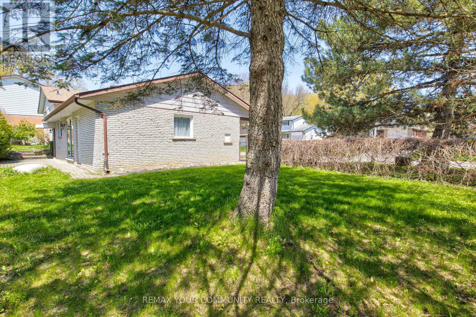 557 Glen Manor Boulevard, Waterloo, Ontario  N2L 4T7 - Photo 29 - X13821532