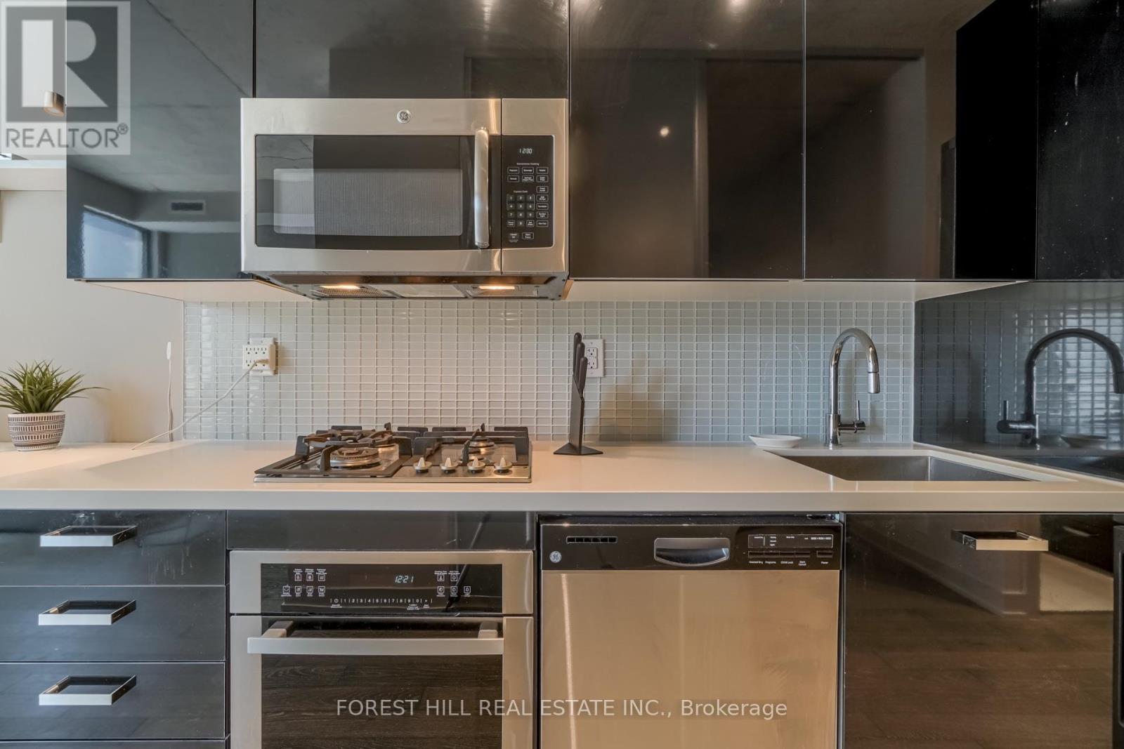 205 - 39 Brant Street, Toronto, Ontario  M5V 1S7 - Photo 16 - C13819428