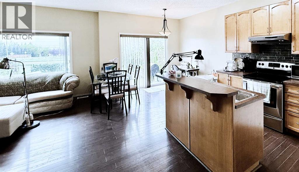 13 Tuscany Ridge Mews NW photo 7
