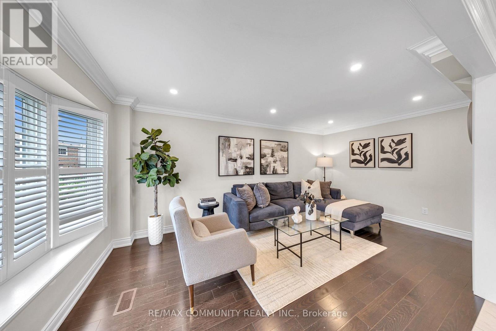 43 Fieldwood Drive, Toronto, Ontario  M1V 3G3 - Photo 11 - E13821636