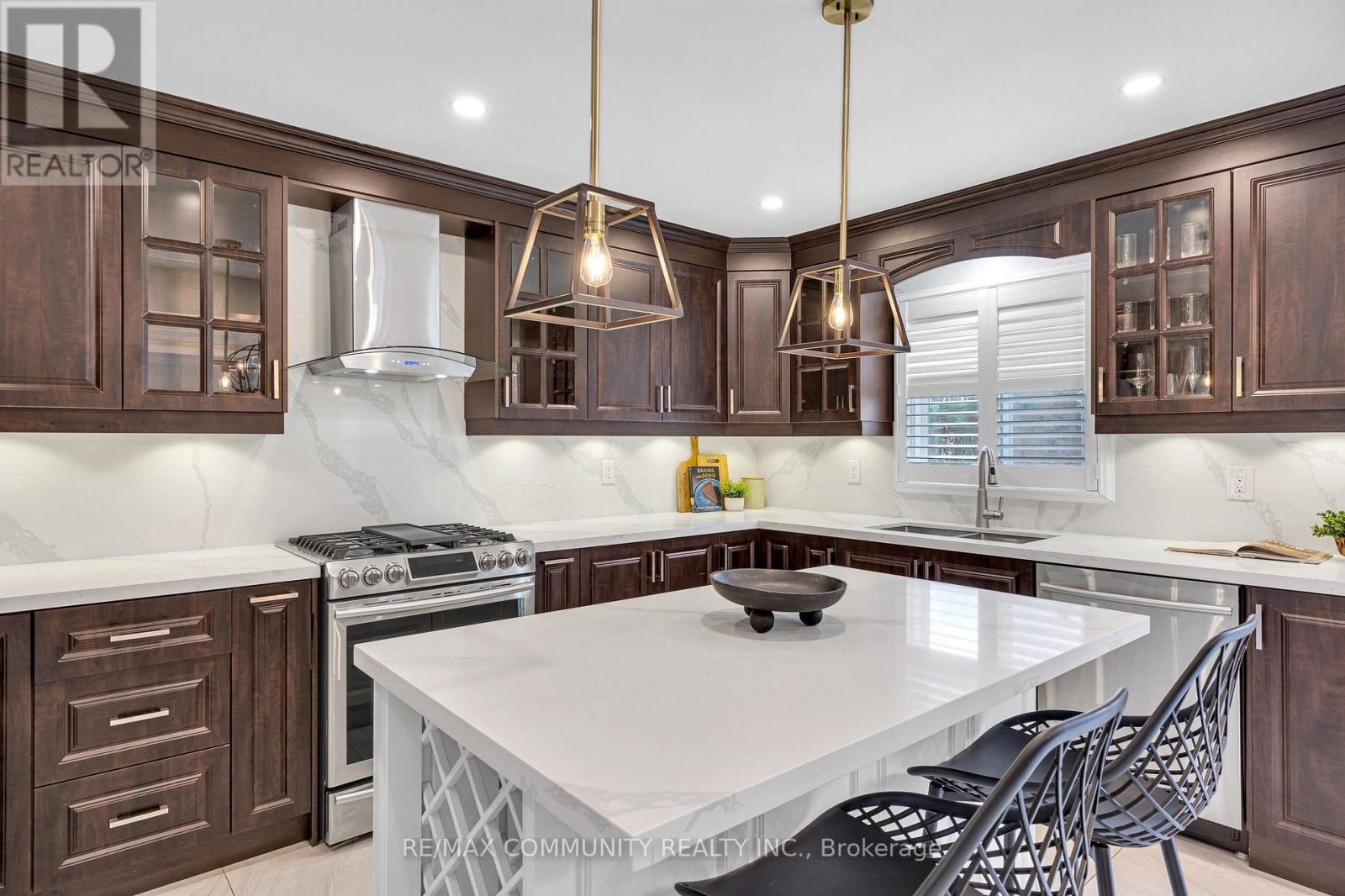 43 Fieldwood Drive, Toronto, Ontario  M1V 3G3 - Photo 13 - E13821636