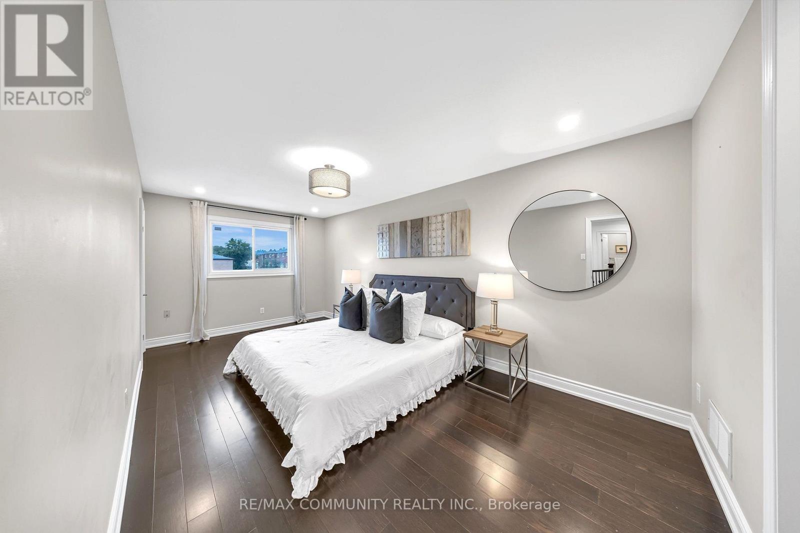 43 Fieldwood Drive, Toronto, Ontario  M1V 3G3 - Photo 22 - E13821636