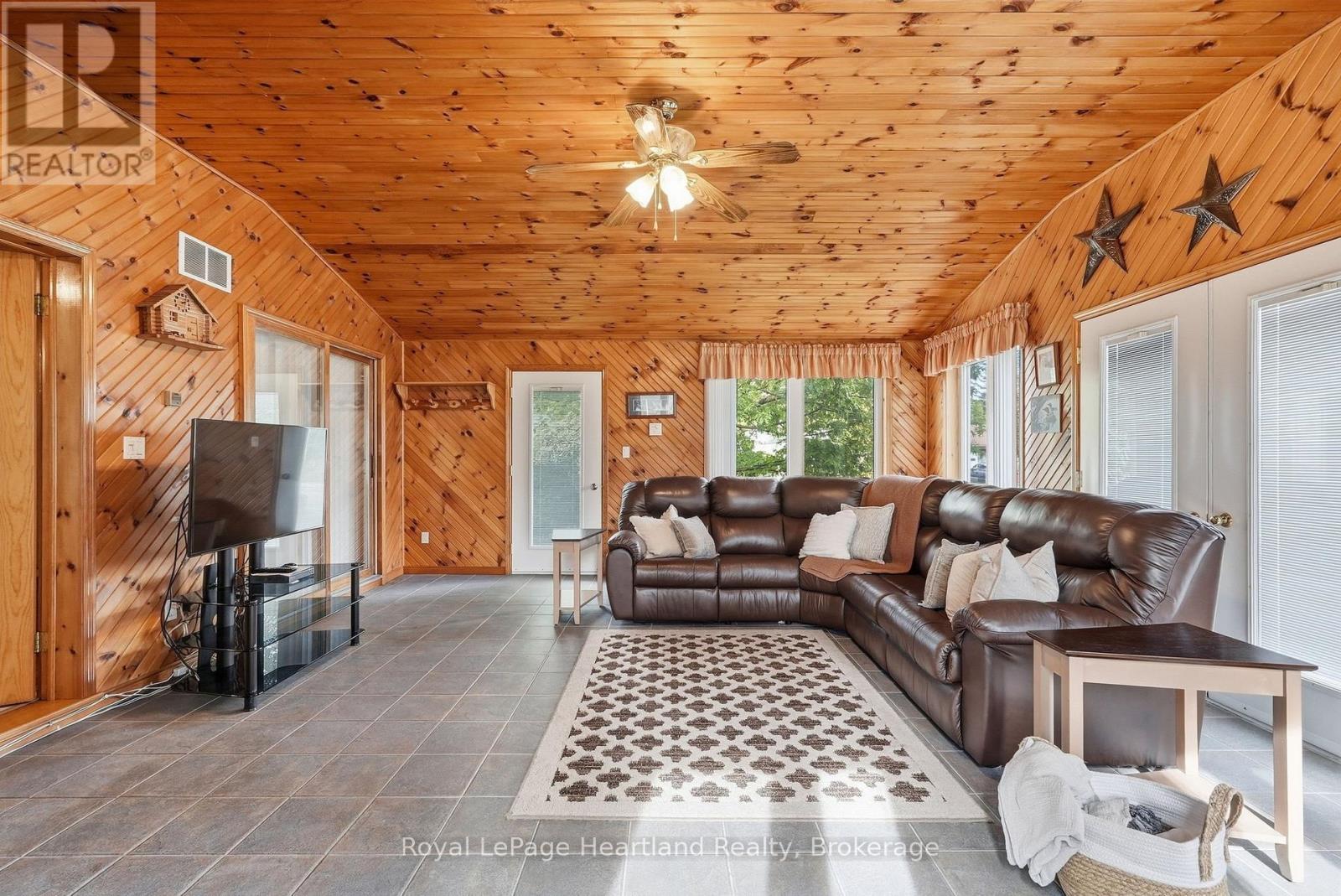 156 Queen Street S, Minto, Ontario  N0G 1Z0 - Photo 20 - X13821566