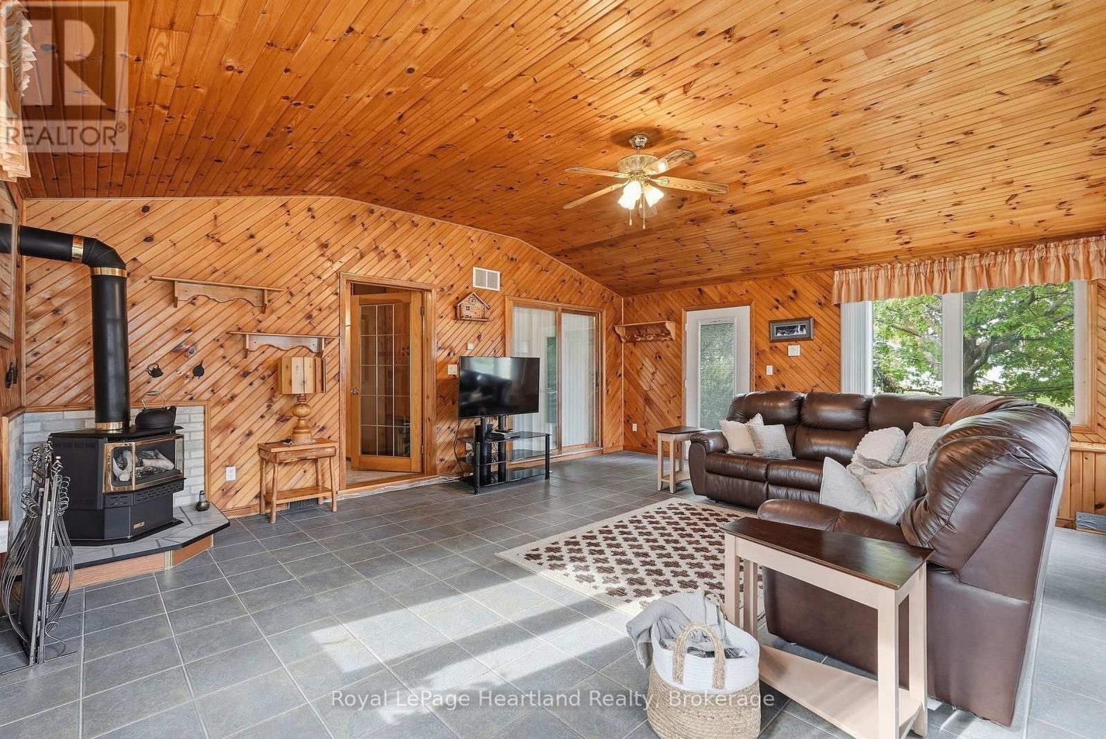156 Queen Street S, Minto, Ontario  N0G 1Z0 - Photo 21 - X13821566