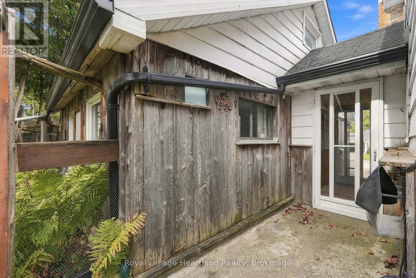 156 Queen Street S, Minto, Ontario  N0G 1Z0 - Photo 29 - X13821566