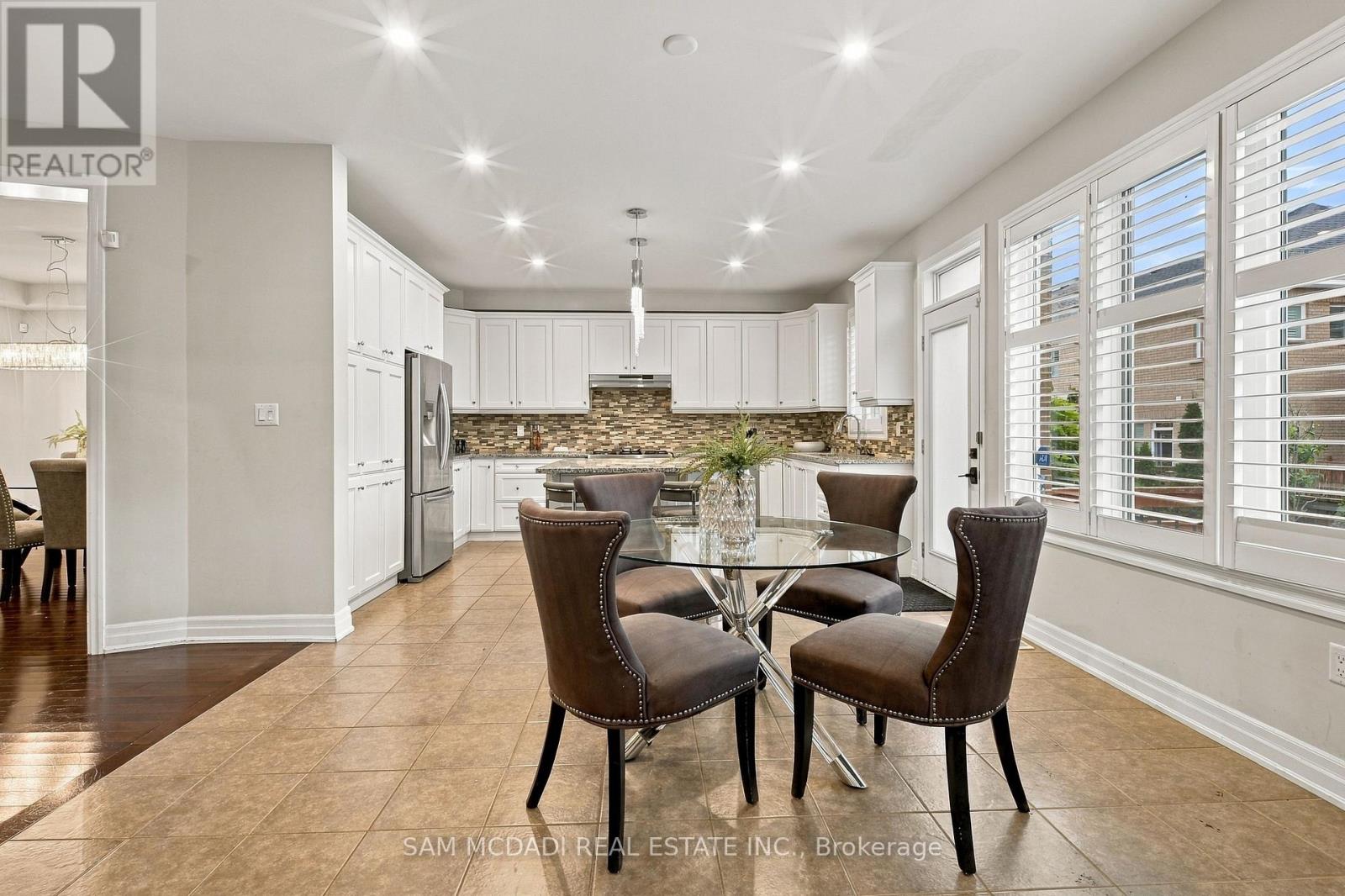 146 Mcwilliams Crescent, Oakville, Ontario  L6M 0W5 - Photo 14 - W13821620