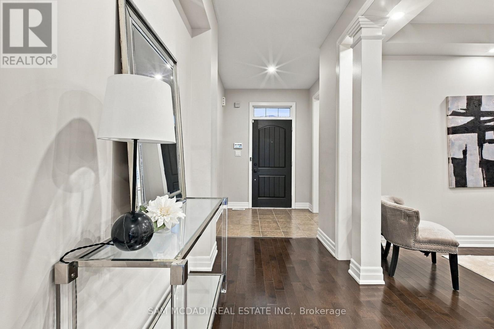 146 Mcwilliams Crescent, Oakville, Ontario  L6M 0W5 - Photo 5 - W13821620